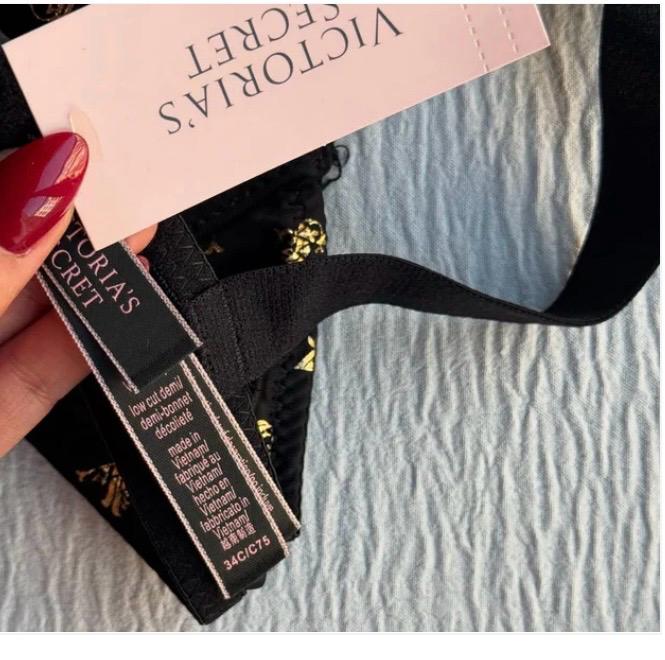 Gold Written VS Set | Victoria's Secret